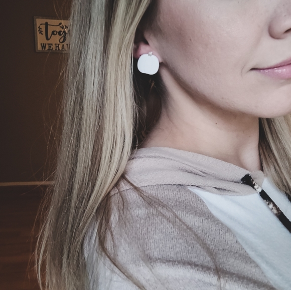 Handmade Polymer clay studs - Picture 2 of 5